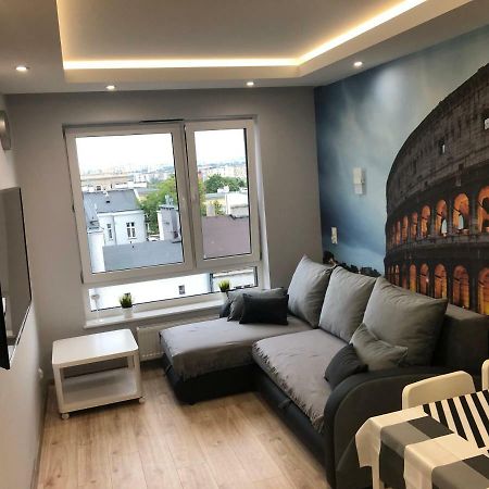 Klimatyzowany Apartament Roma Z Garazem Podziemnym Kielce Exteriér fotografie