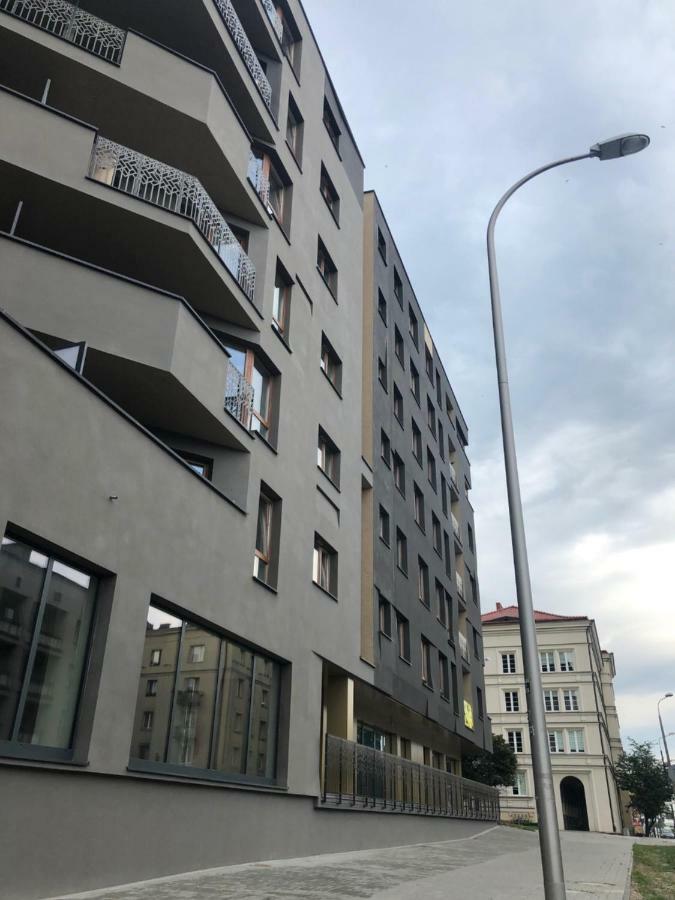 Klimatyzowany Apartament Roma Z Garazem Podziemnym Kielce Exteriér fotografie