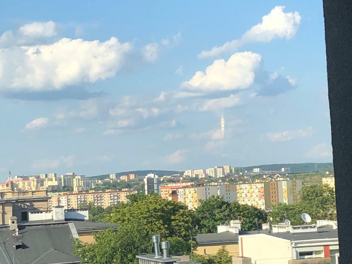 Klimatyzowany Apartament Roma Z Garazem Podziemnym Kielce Exteriér fotografie