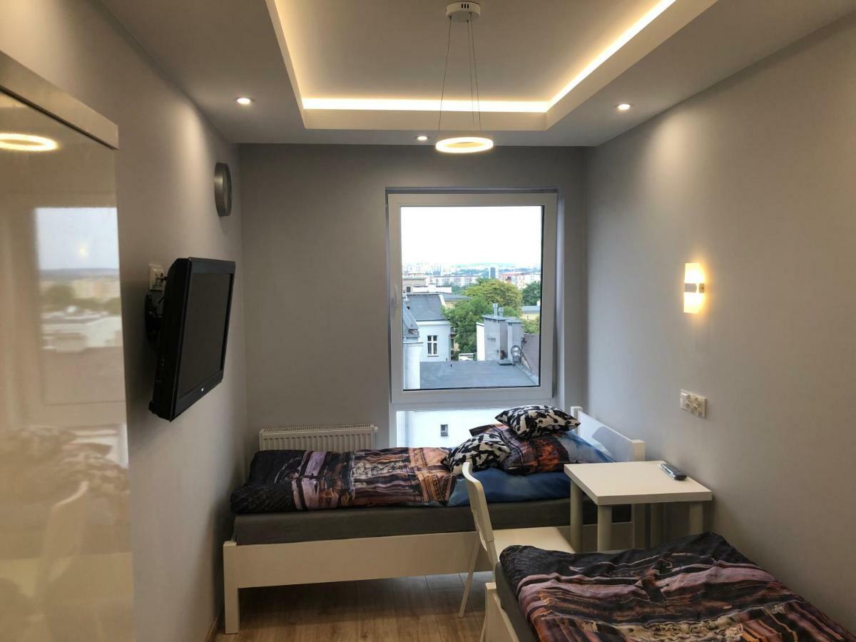 Klimatyzowany Apartament Roma Z Garazem Podziemnym Kielce Exteriér fotografie